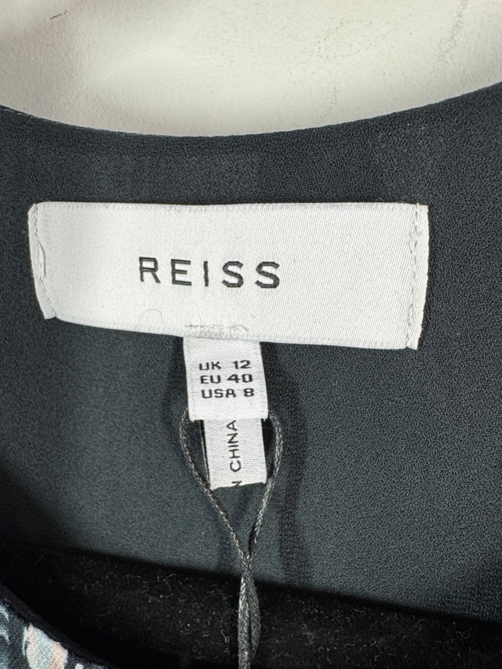 Reiss Blue White Sleeveless Ruffle Hem Printed Abstract Dress in Size 8 Resort - Picture 5 of 10